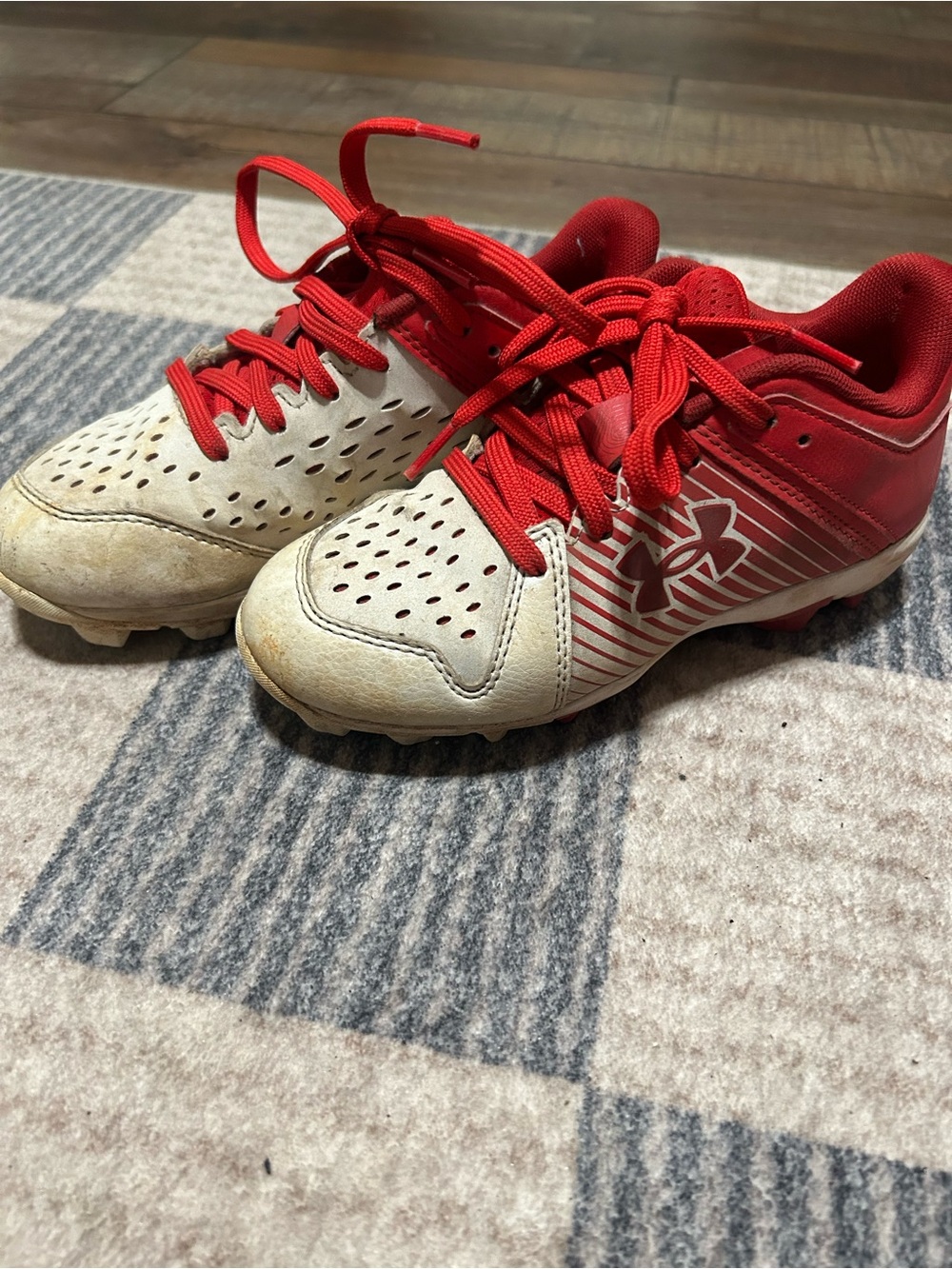 Boys Tball cleats